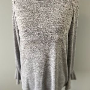 American Eagle Women’s soft long sleeve shirt with flair sleeves